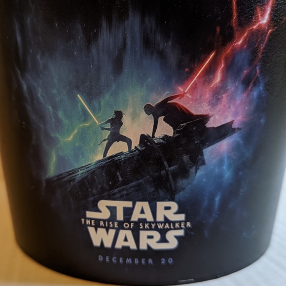Star Wars Rise of Skywalker Popcorn Tub - Picture 4 of 5